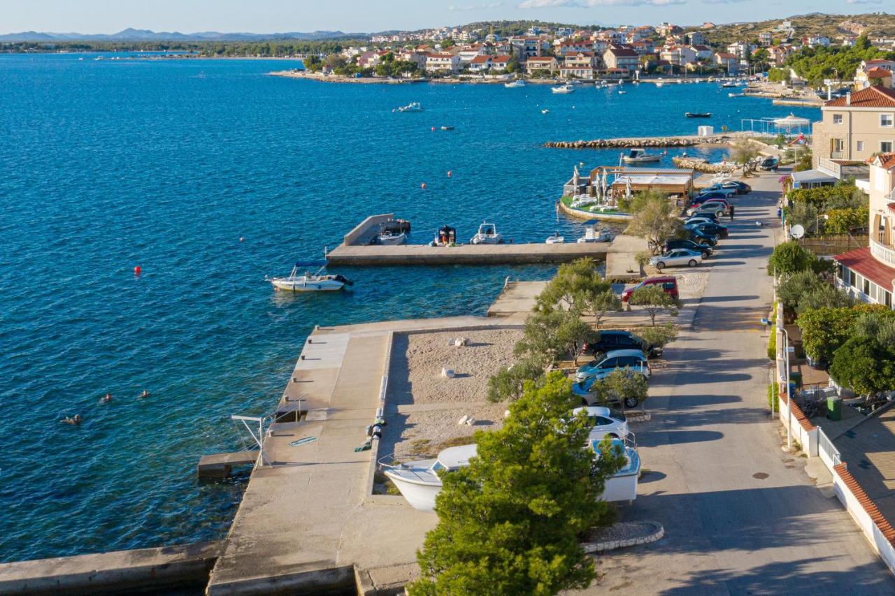 Apartments By The Sea Brodarica, Sibenik - 4194 外观 照片