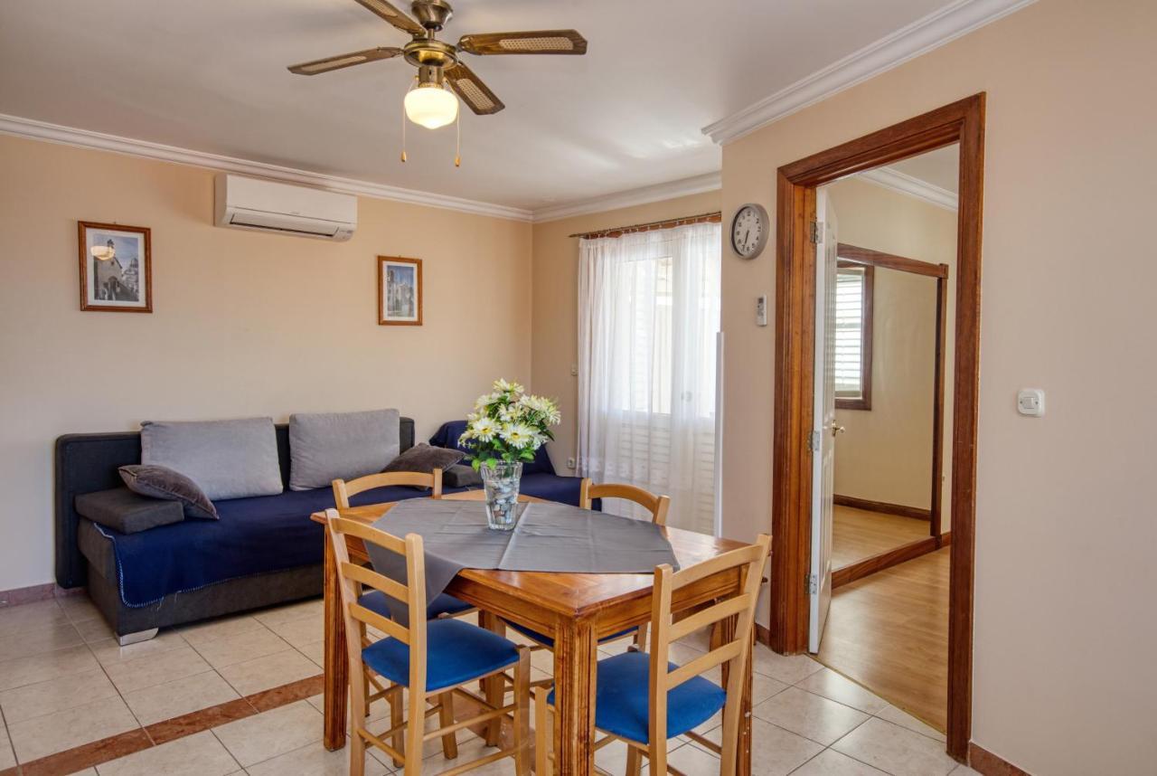 Apartments By The Sea Brodarica, Sibenik - 4194 外观 照片