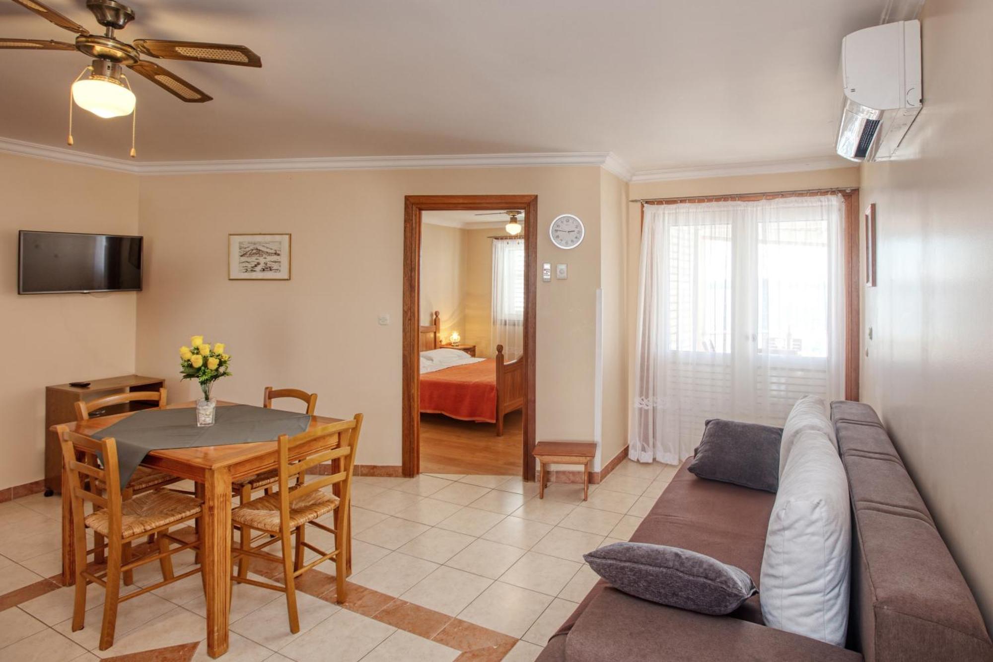 Apartments By The Sea Brodarica, Sibenik - 4194 外观 照片
